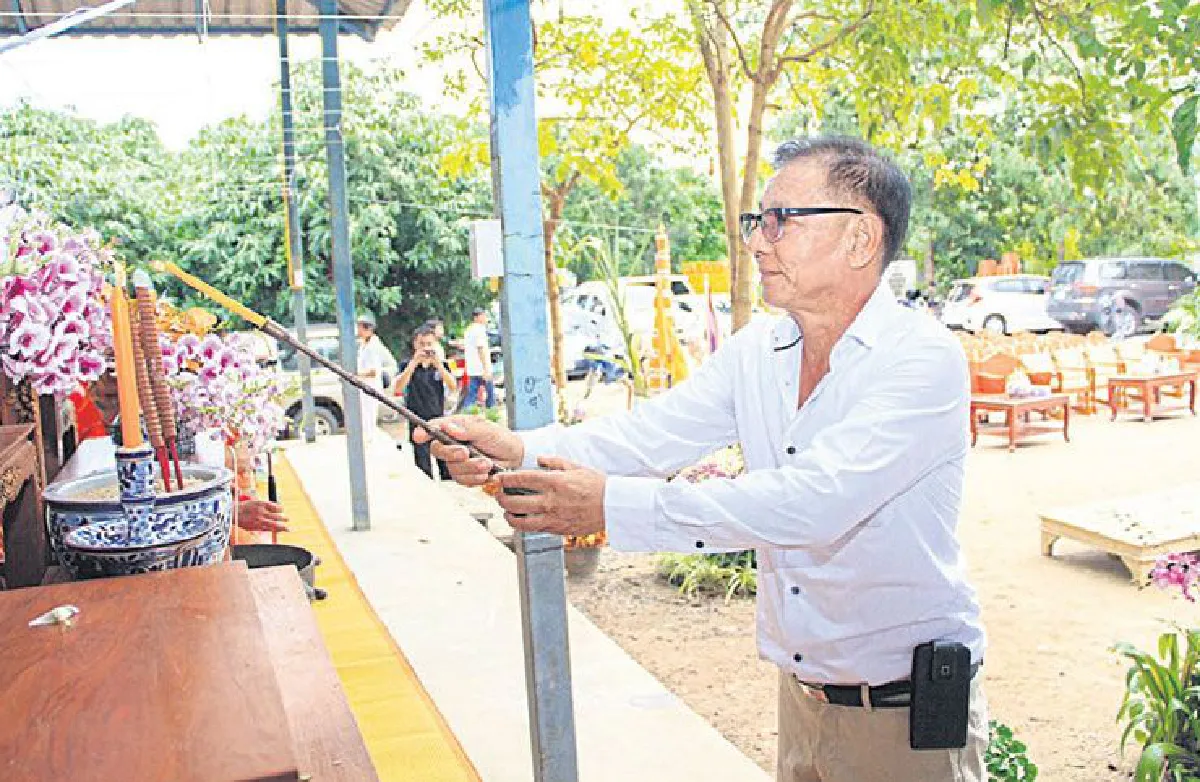 วัดกลางบางพระ สร้างหลวงพ่อสมหวังส่งไปอินเดีย