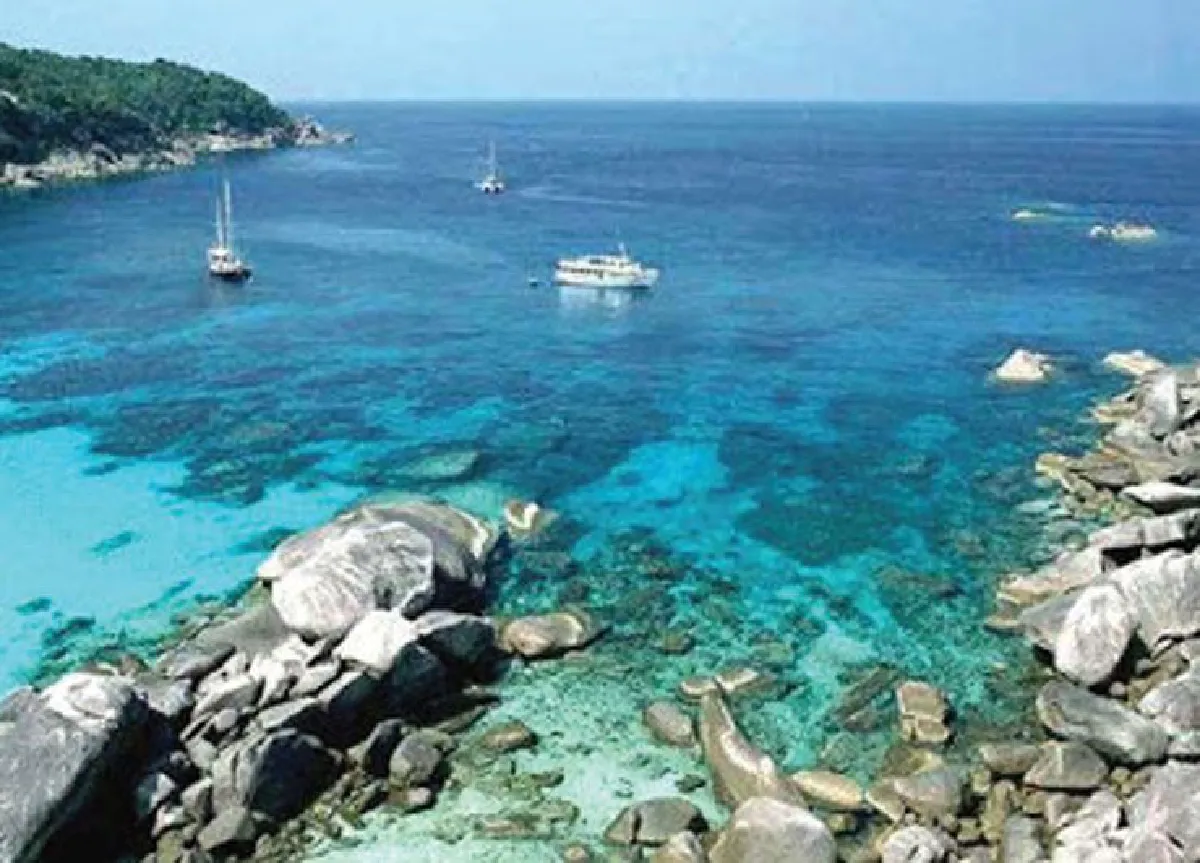 เกาะสีชัง