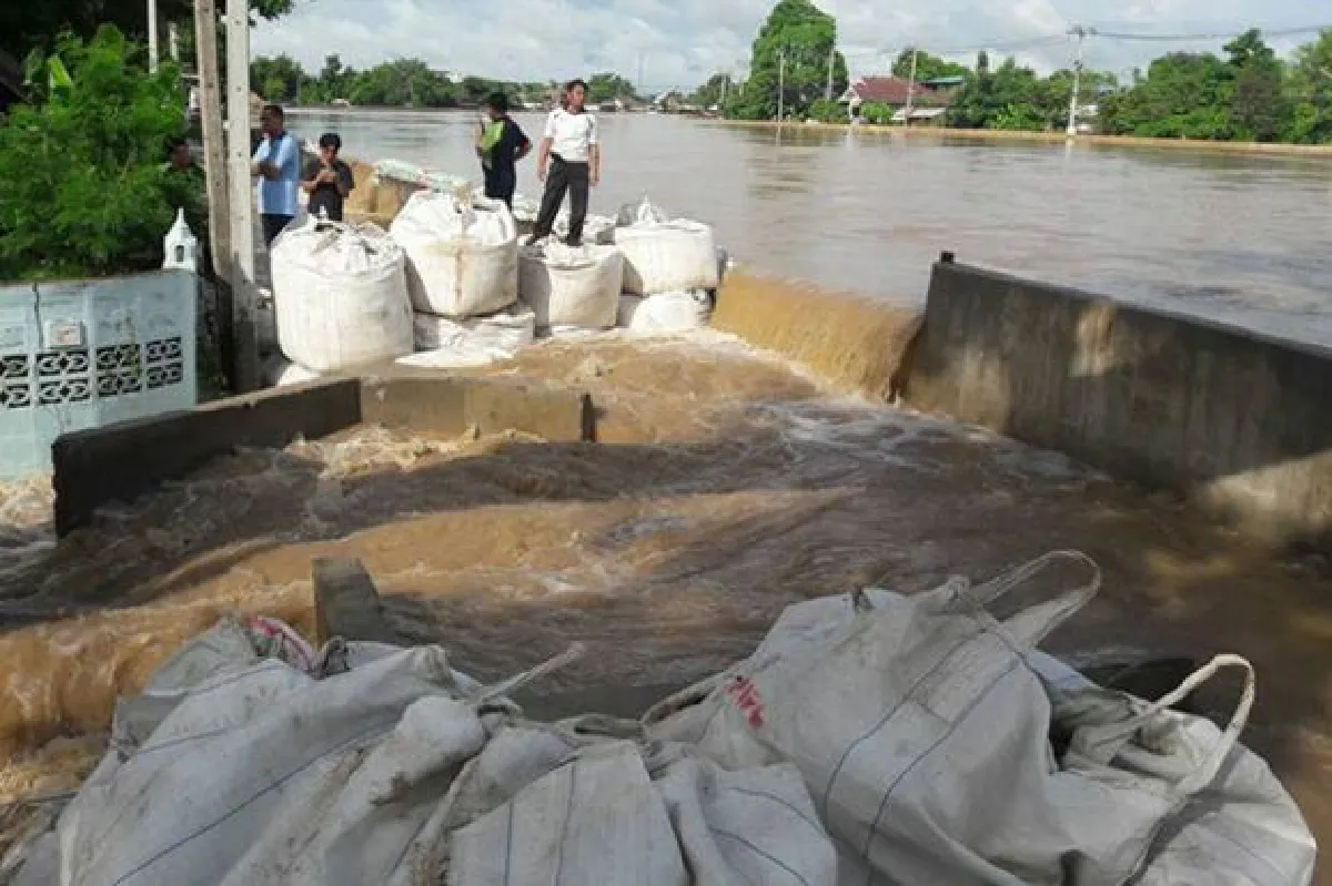 Worst floods in 2 decades hit Sakon Nakhon (Updated)