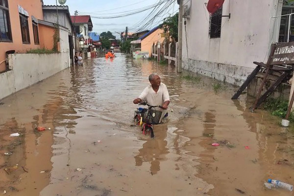 Worst floods in 2 decades hit Sakon Nakhon (Updated)