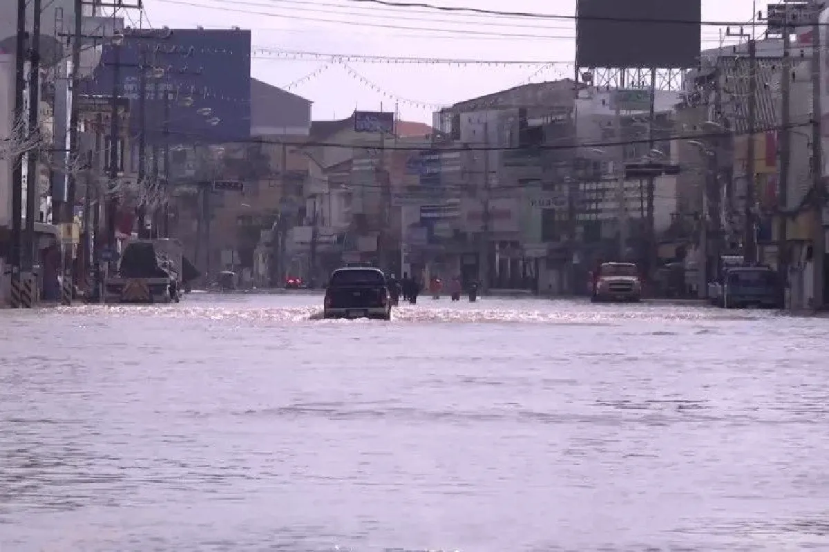 สกลนครน้ำลดหลายจุด สนามบินเปิดใช้1ส.ค.นี้