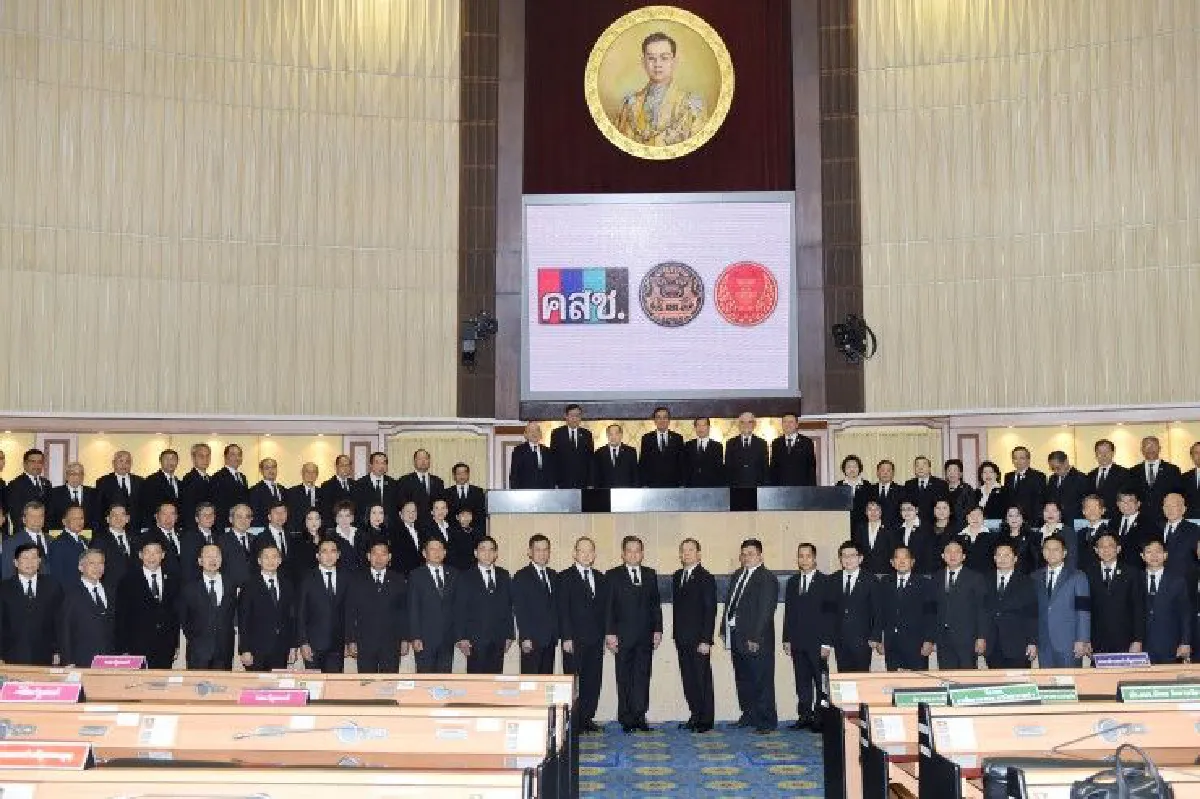 บิ๊กตู่รับมอบงานปฏิรูปจากสปท. ย้ำแผนยุทธศาสตร์20ปีไม่สืบทอดอำนาจ