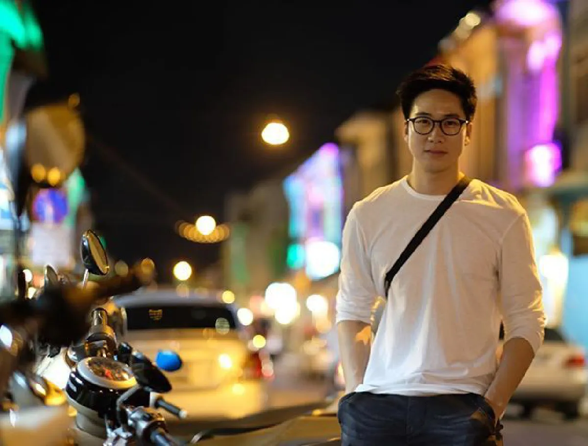 ลุ้นรักครั้งใหม่? ไอซ์ อธิชนัน เที่ยวภูเก็ต มีไฮโซหนุ่มเป็นตากล้องส่วนตัว