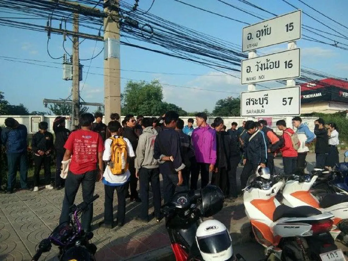 ช่างกล 2 สถาบันคู่อริเเห่งอยุธยา จับมือสัญญาเป็นเพื่อนที่ดีต่อกัน