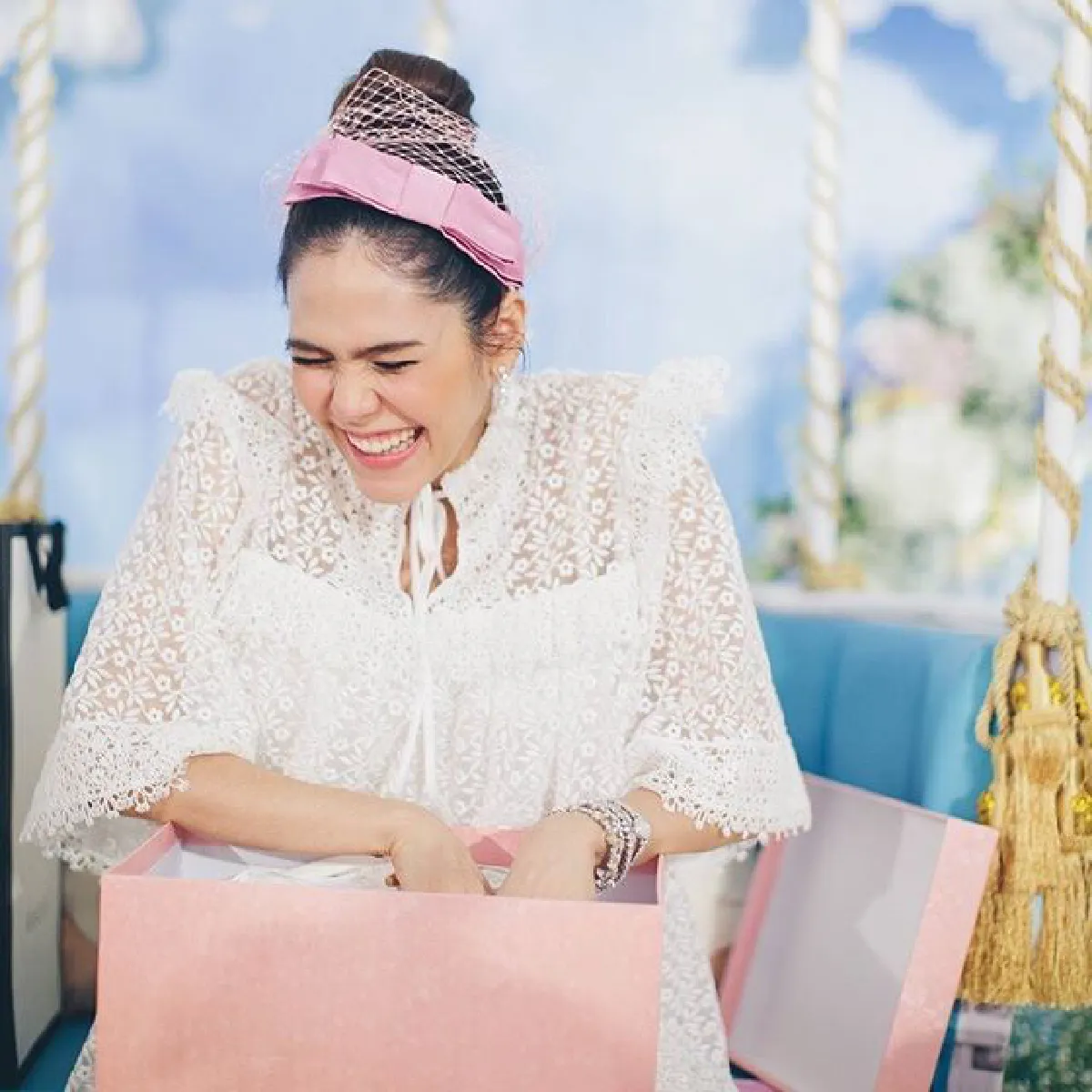 12 ภาพน่ารัก ชมพู่ อารยา จัดปาร์ตี้ Baby shower รับขวัญลูกแฝด