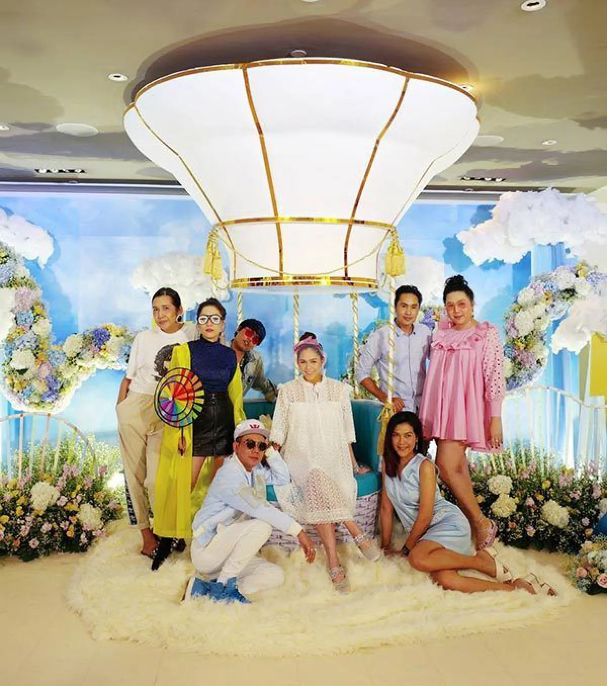 12 ภาพน่ารัก ชมพู่ อารยา จัดปาร์ตี้ Baby shower รับขวัญลูกแฝด