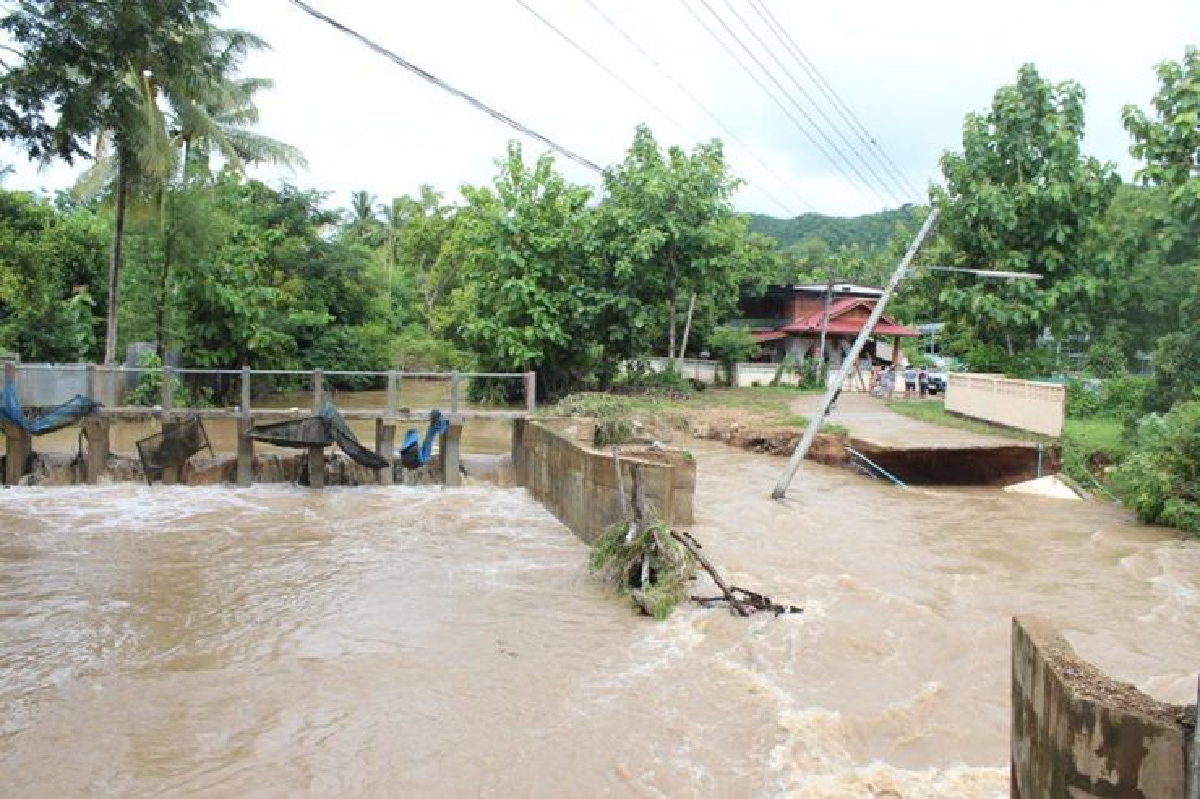 ปภ.เตือน 30 จังหวัดเตรียมพร้อมรับมือฝนตกหนัก 4-6 ส.ค. ปภ.เตือน 30 จังหวัดเตรียมพร้อมรับมือฝนตกหนัก 4-6 ส.ค.