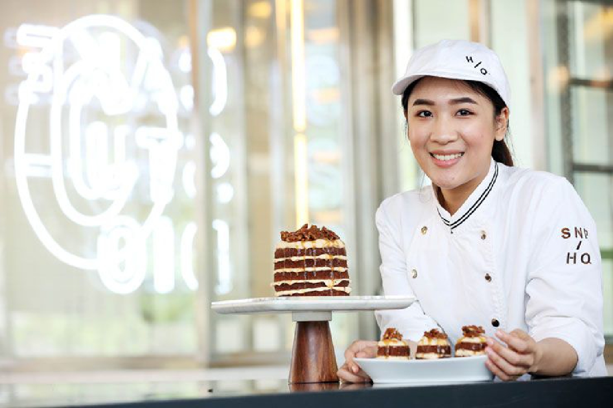 ธัญลักษณ์ อภิณหพานิชย์ จากเด็กสายวิทย์สู่เชฟขนมหวาน ธัญลักษณ์ อภิณหพานิชย์ จากเด็กสายวิทย์สู่เชฟขนมหวาน