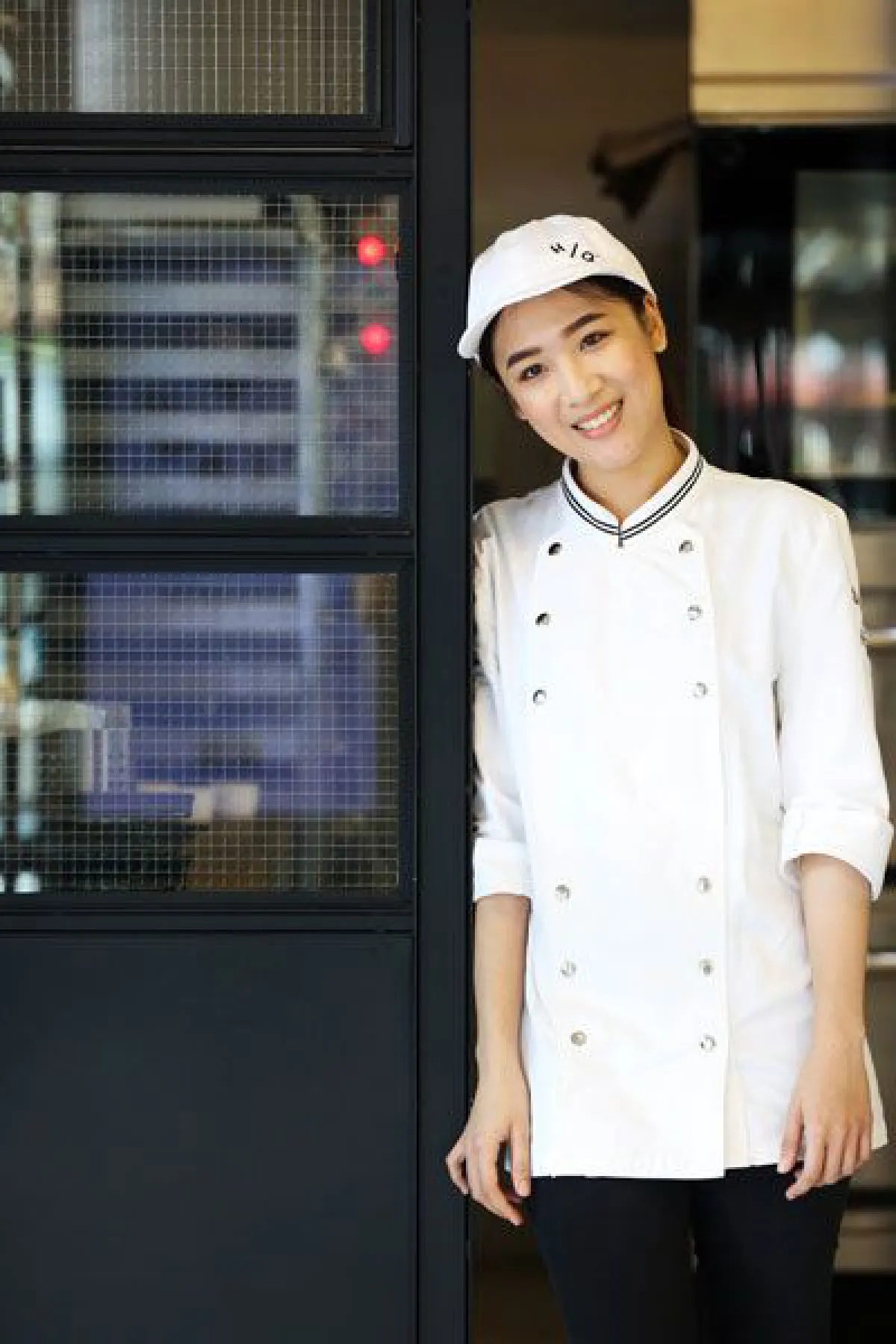 ธัญลักษณ์ อภิณหพานิชย์ จากเด็กสายวิทย์สู่เชฟขนมหวาน