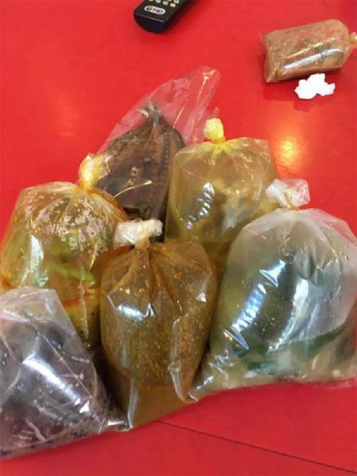 สวนกระแสข้าวยาก...หมากแพง ร้านข้าวแกงป้าคิน ชามละ 25 บาท