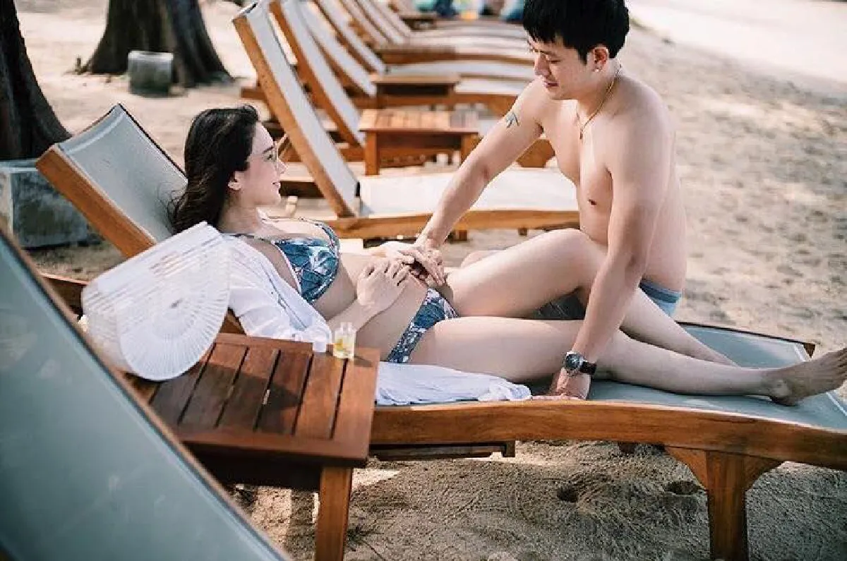 เป๊ะปังได้อีก! เนย โชติกา อวดท้องโตในชุดบิกินี่เซ็กซี่สุดพลัง