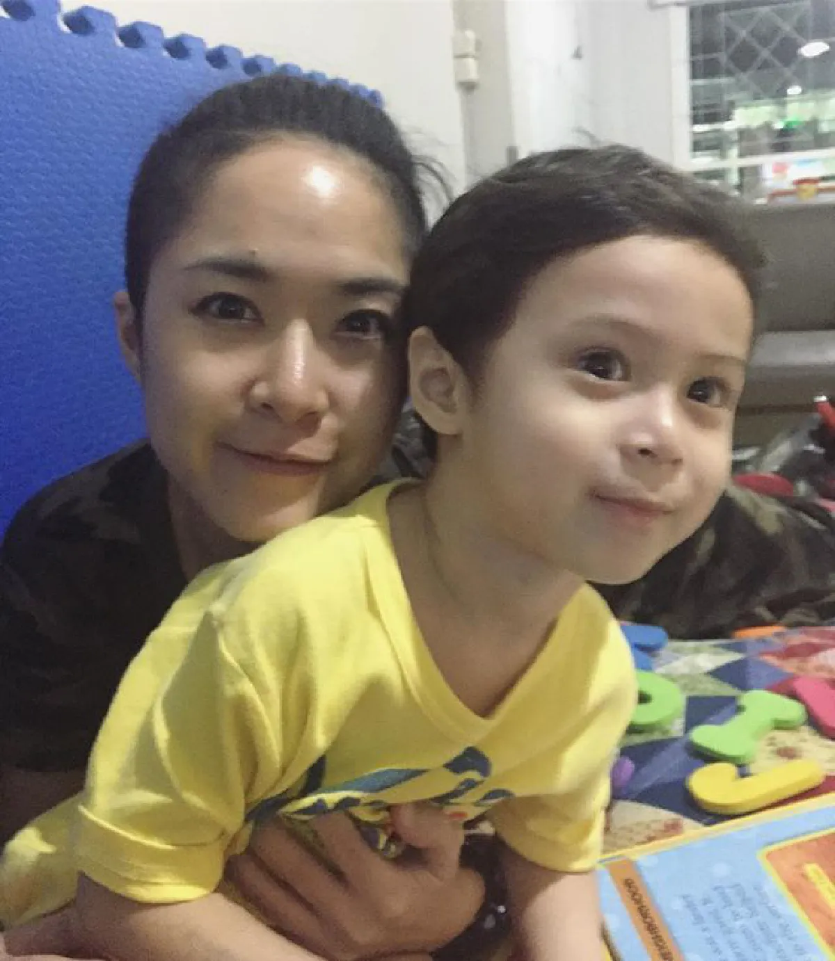 น่ารักน่าเอ็นดู! น้องเจย์เดน ลูกชายของคุณแม่นักบู๊ จีจ้า ญาณิน