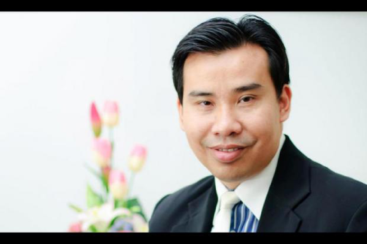 เอิร์ธเสนอทำแผนฟื้นฟู เอิร์ธเสนอทำแผนฟื้นฟู