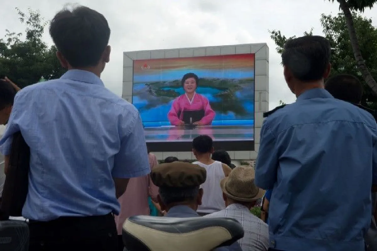 ทรัมป์-คิม สาดน้ำลายใส่กันหลังมาตรการคว่ำบาตร ด้าน"คิม"ขู่ยิงเกาะกวม