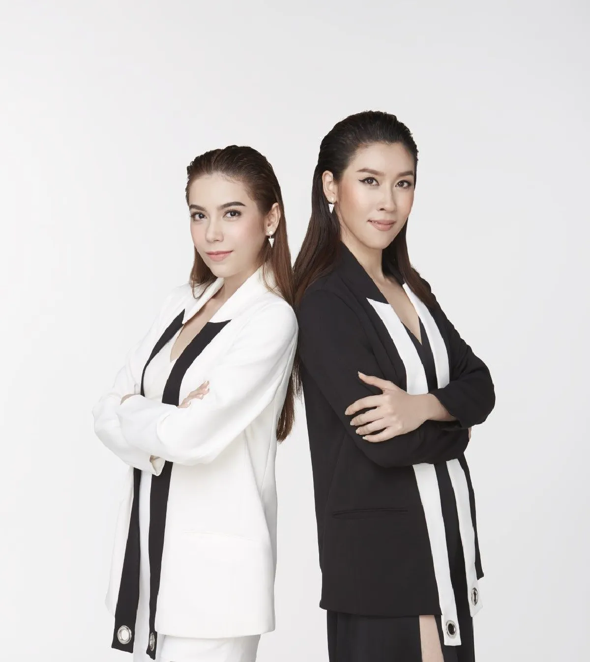 การ์ตูน จัดชุดใหญ่ให้ เชียร์-เต้ย ล่องเรือยอร์ชไปฟินแพ็คคู่ที่ศรีพันวา