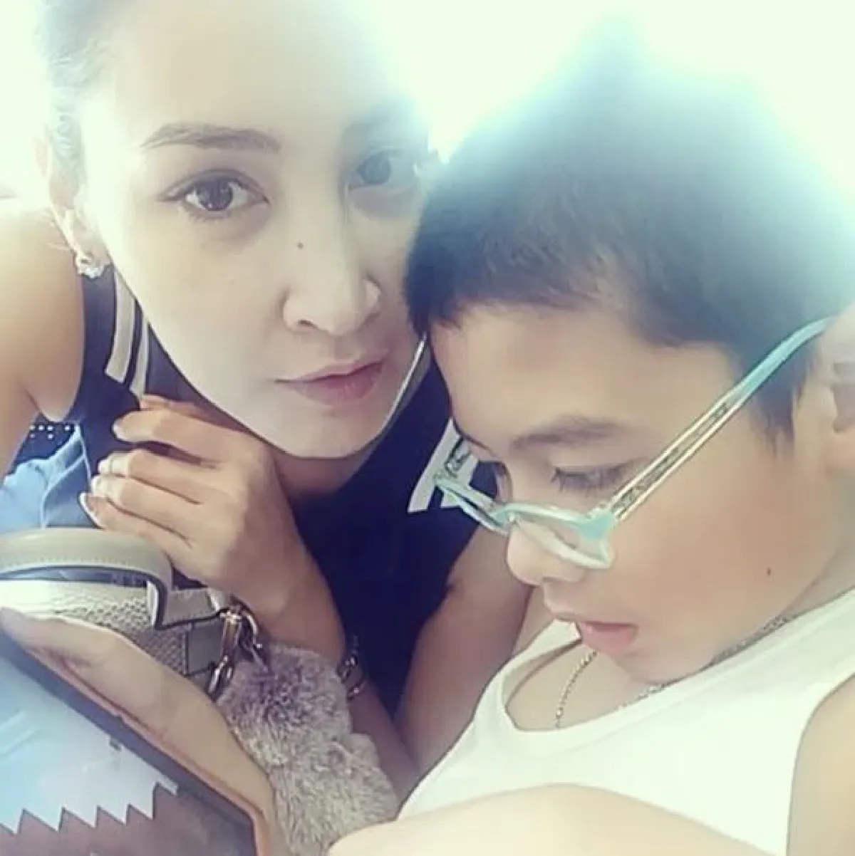 หญิงเก่งหัวใจแกร่ง! 12 ซิงเกิ้ลมัมสุดสตรองแห่งวงการบันเทิง