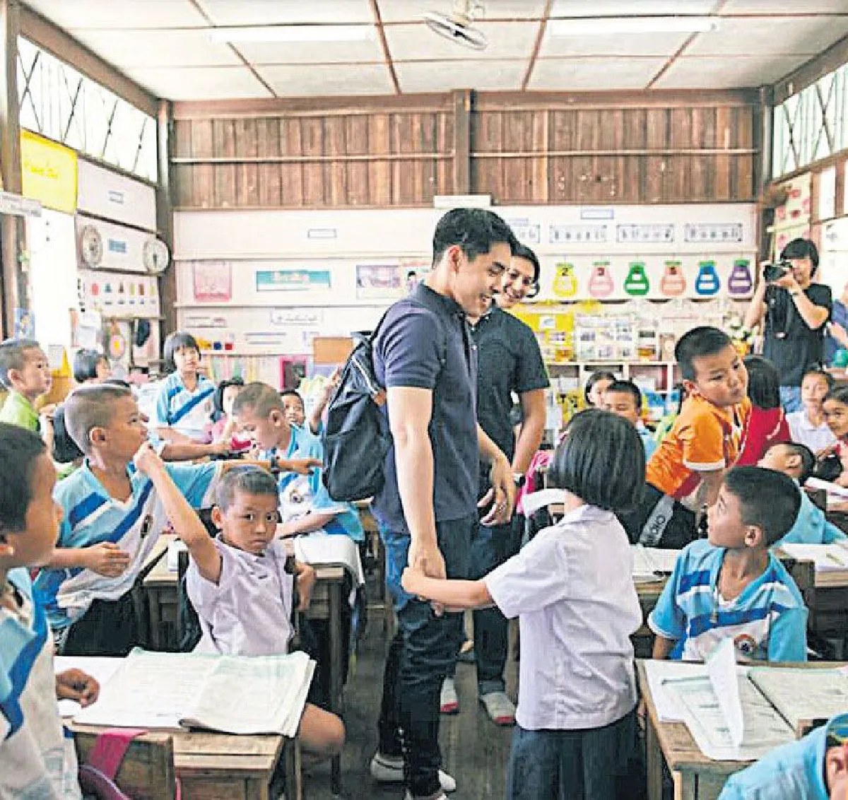 ธานินทร์ โชคชัยเจริญพร เพราะทุกการให้มีความหมาย