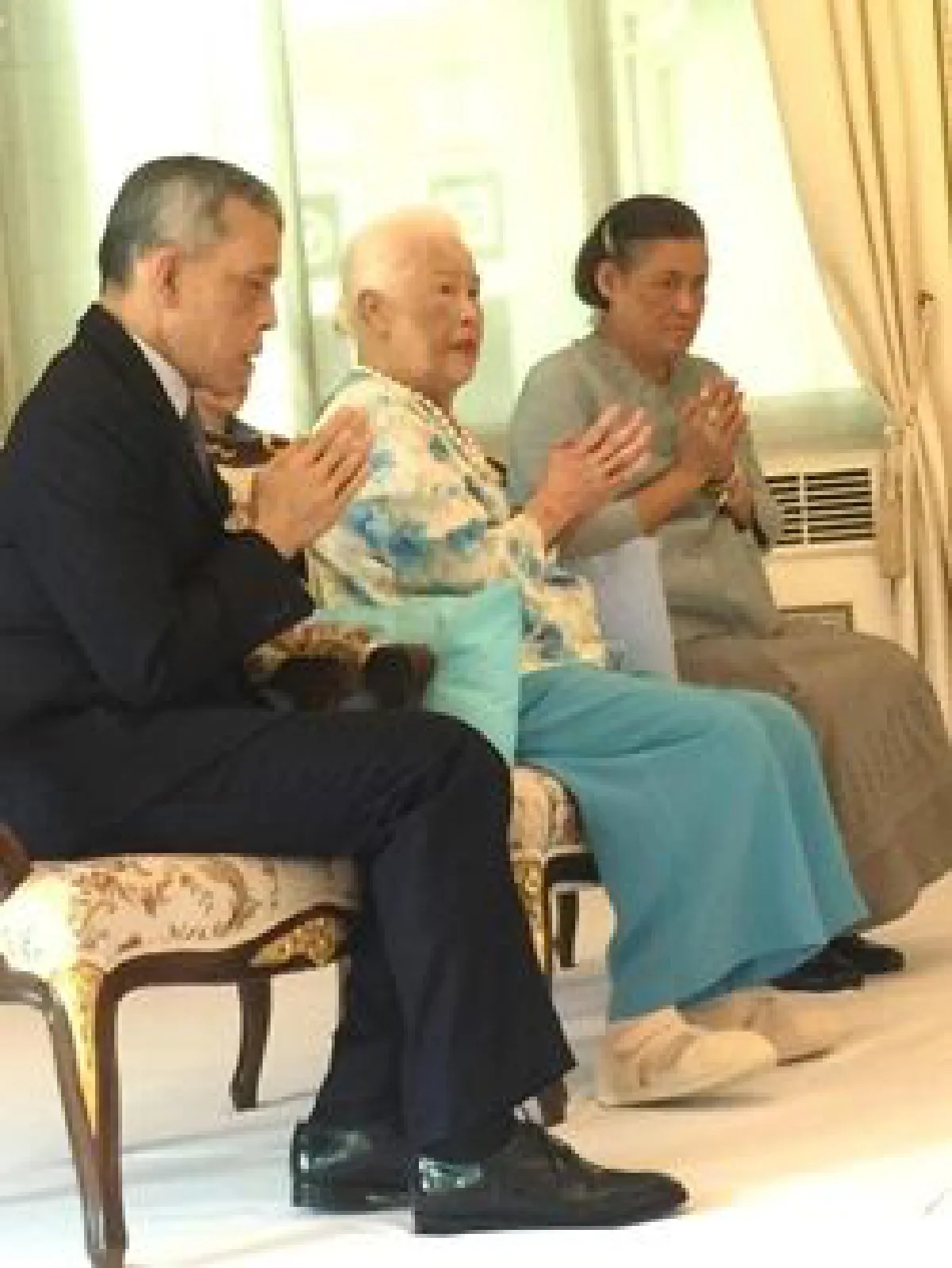 Kingdom honours its Queen