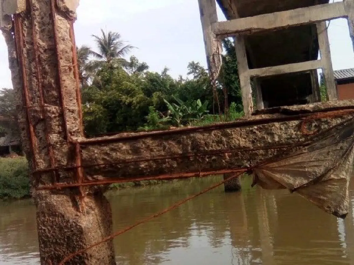 คนระโนดร้องทุกข์ "สะพานชำรุด" ตัดพ้อ "ต้องรอให้มีคนตายก่อนถึงจะซ่อมให้ใช่ไหม"
