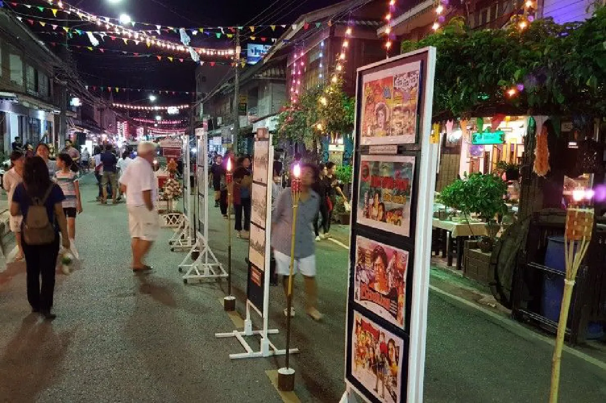 "ถนนสู้ศึก" ตลาดต้องชมแห่งอ่าวมะนาว