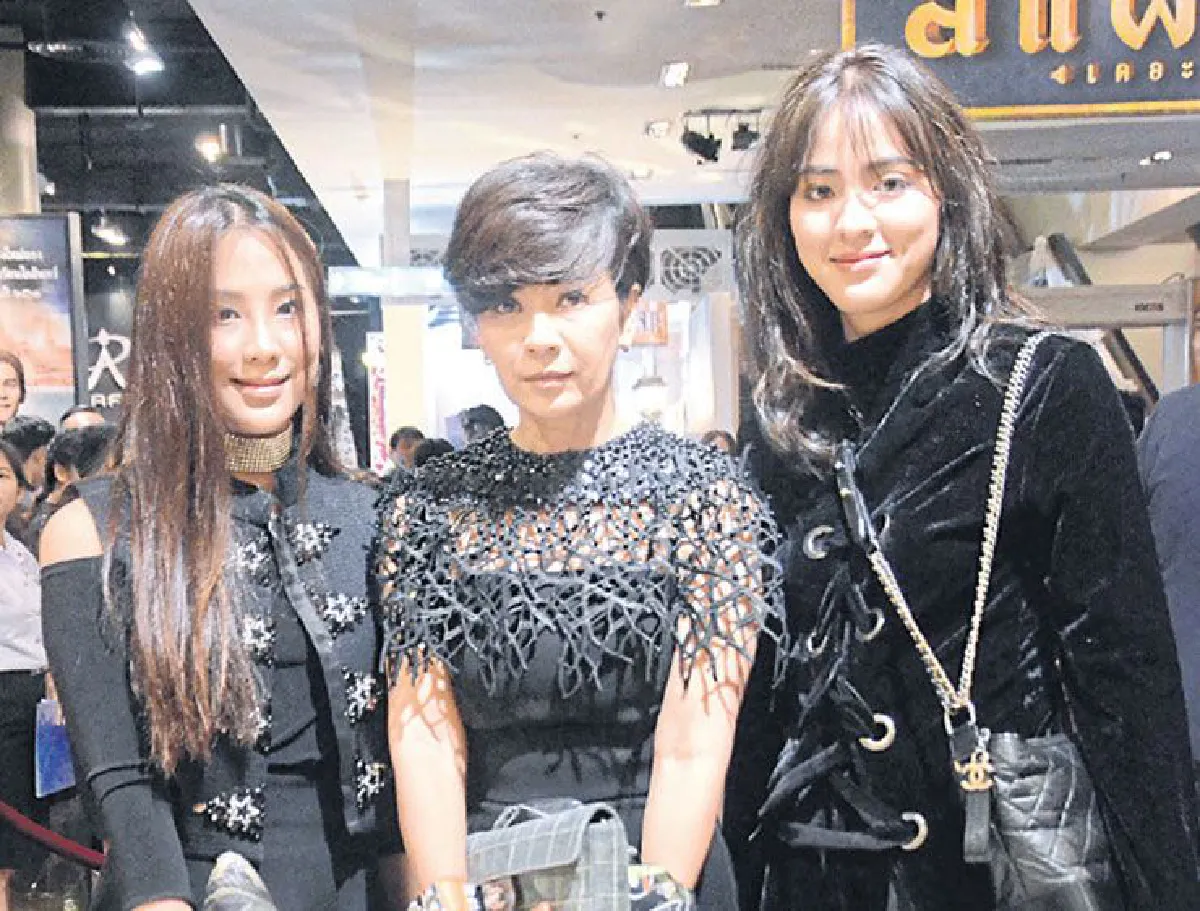 สี่แผ่นดิน ละครเวทีสำนึกรัก-หวงแหนแผ่นดินไทย