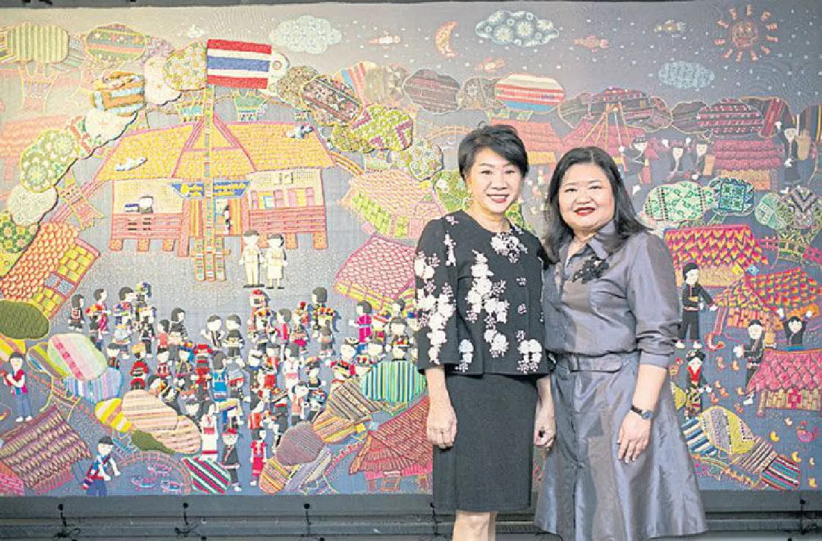 นิทรรศการ 'จากขุนเขา สู่...ศิลปาชีพ 70 ปี ฟ้าในเฟรม' ใต้ร่มพระบารมี