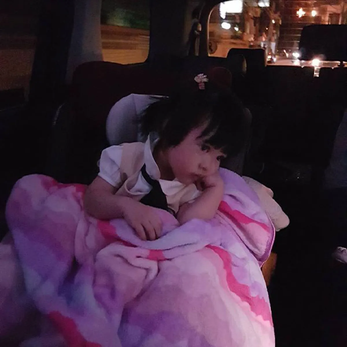 ทุ่มเทเพื่อลูก! นุ้ย สุจิรา ย้ายเข้าบ้านใหม่ในพื้นที่โรงเรียนน้องรดา