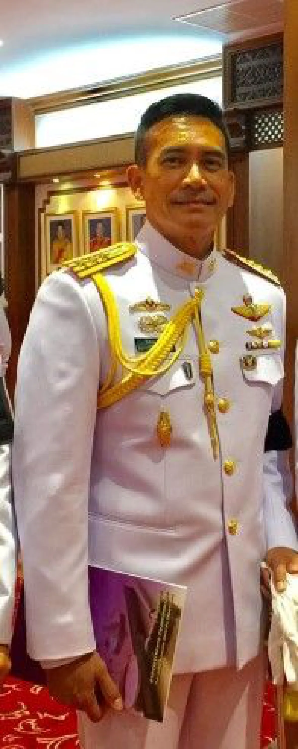 "ผู้พันเบิร์ด" เข้ารับตำแหน่ง ตุลาการศาลทหารกรุงเทพ ปี 60