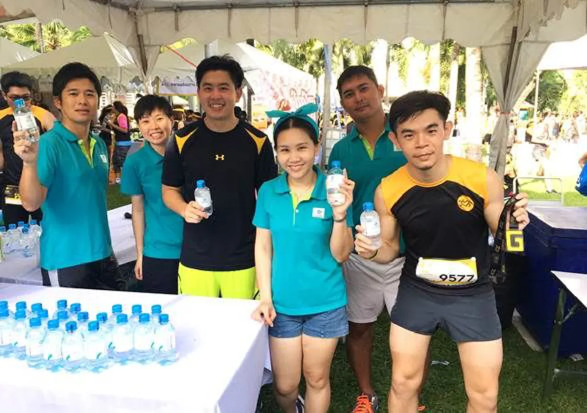 โตเกียวมารีนประกันภัย สนับสนุนน้ำดื่มช่วยงานวิ่งการกุศล