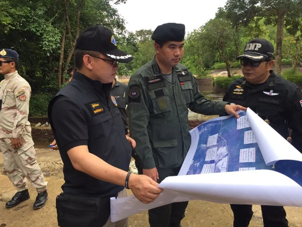 ค้นสวนน้ำรุกป่าเขาใหญ่พบเครื่องเล่นแอดเวนเจอร์ครบวงจร