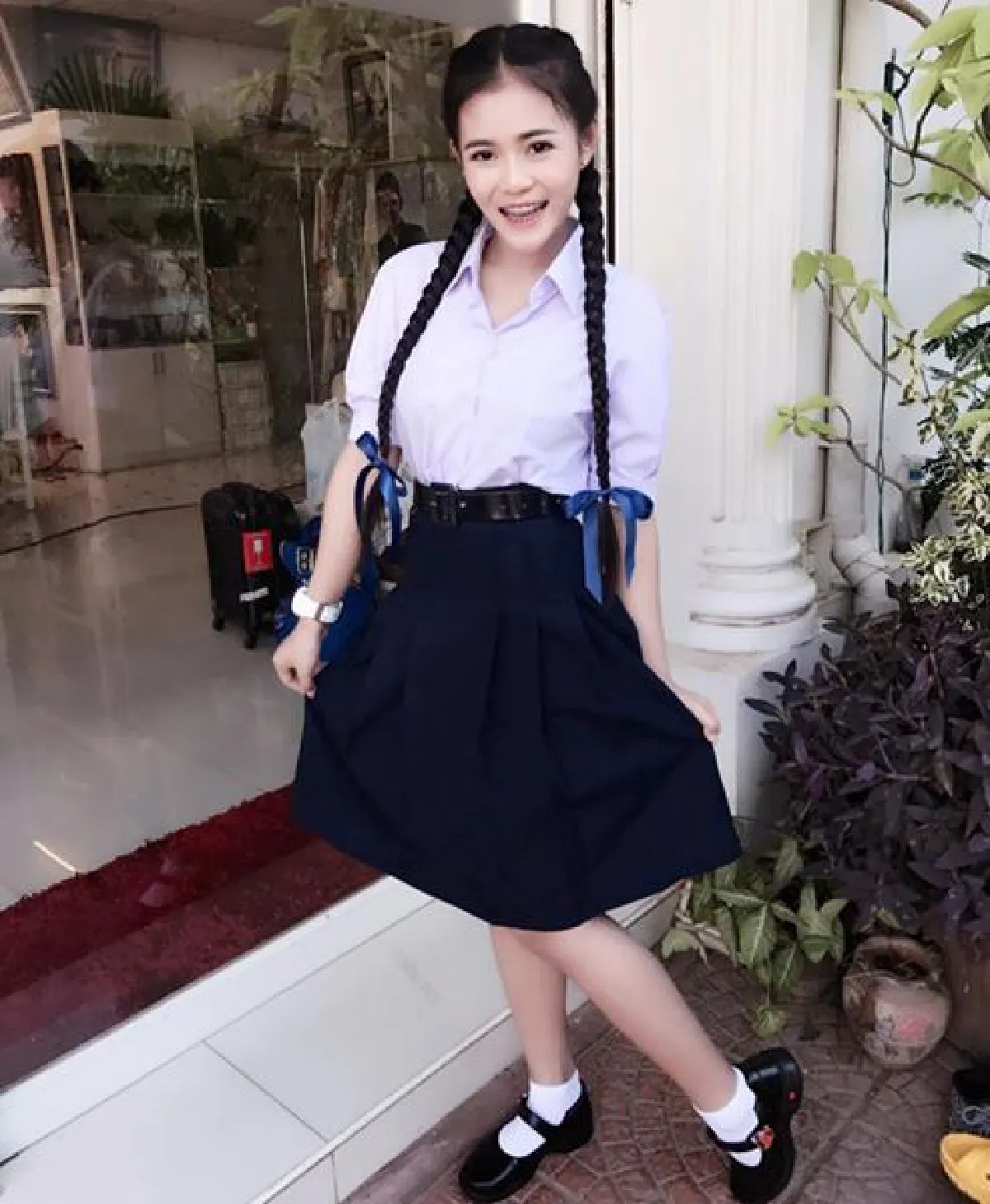 ส่องเบื้องหลัง ลำไย ไหทองคำ ถ่ายโปสเตอร์หนัง "ผู้สาวขาเลาะ"