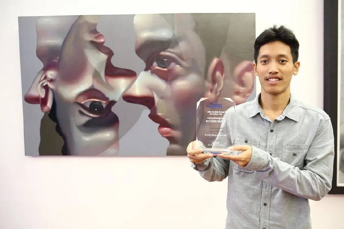 ศิลปินหญิงเมืองสุราษฎร์ฯ คว้าชัยเวทีจิตรกรรมร่วมสมัยพานาโซนิคครั้งที่ 19