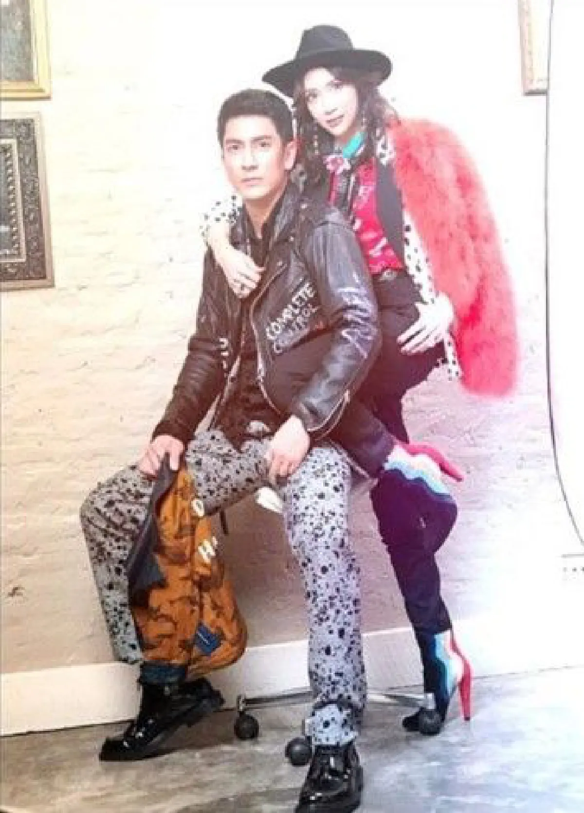 "ติ๊ก เจษฎาภรณ์-พีช สิตมน" สุดปลื้มได้ลูกชายคนที่ 2 เเล้ว