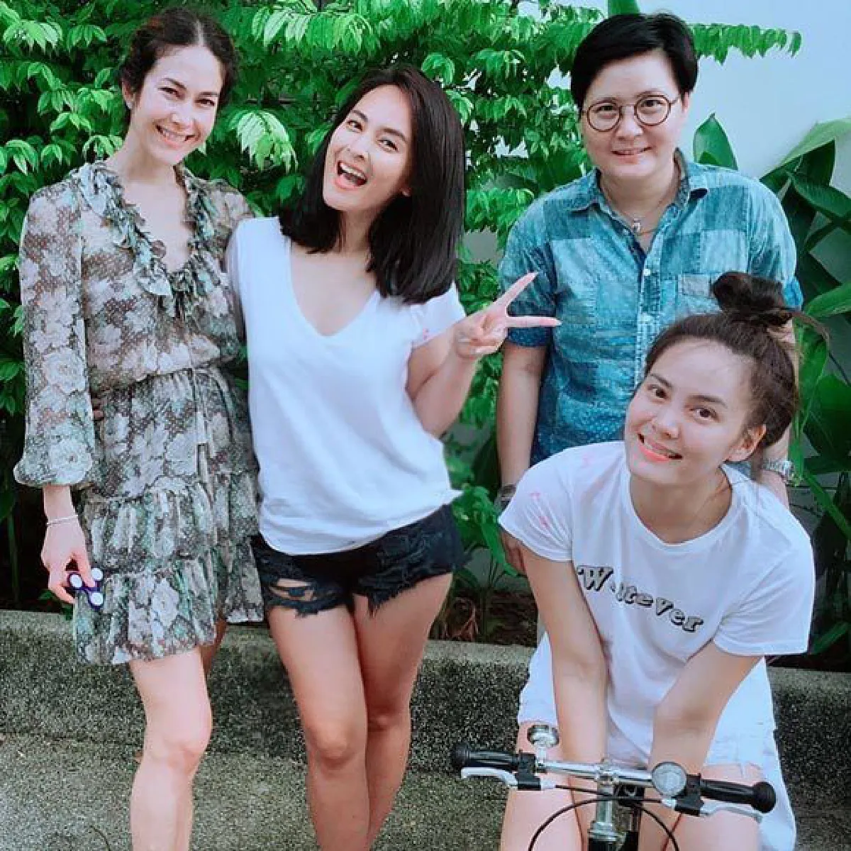 ส่องความน่ารัก น้าเจี๊ยบ กับหลานๆทั้ง 6 จากแก๊งนางฟ้าตัวจิ๋ว