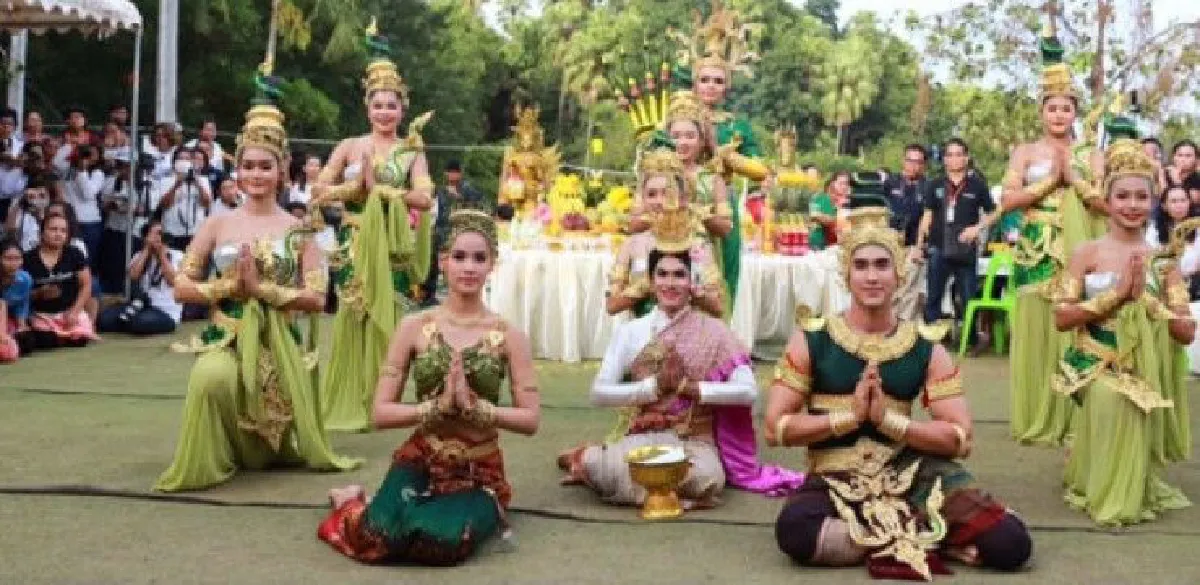 ณเดชน์-ญาญ่า ร่ายรำพิธีบวงสรวงนาคี 2 ที่คำชะโนด