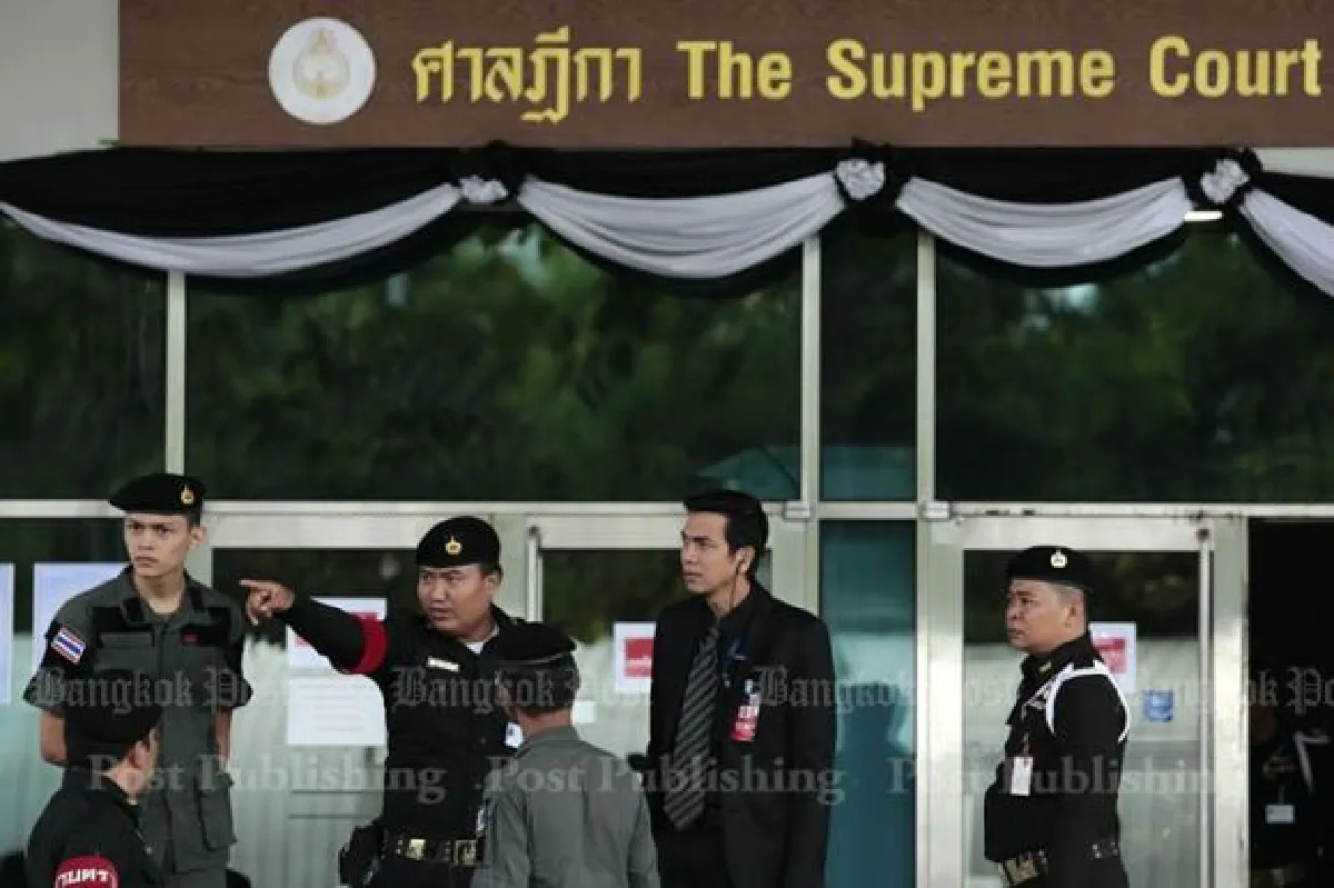 Yingluck disappears, rumoured to have fled country (Updated)