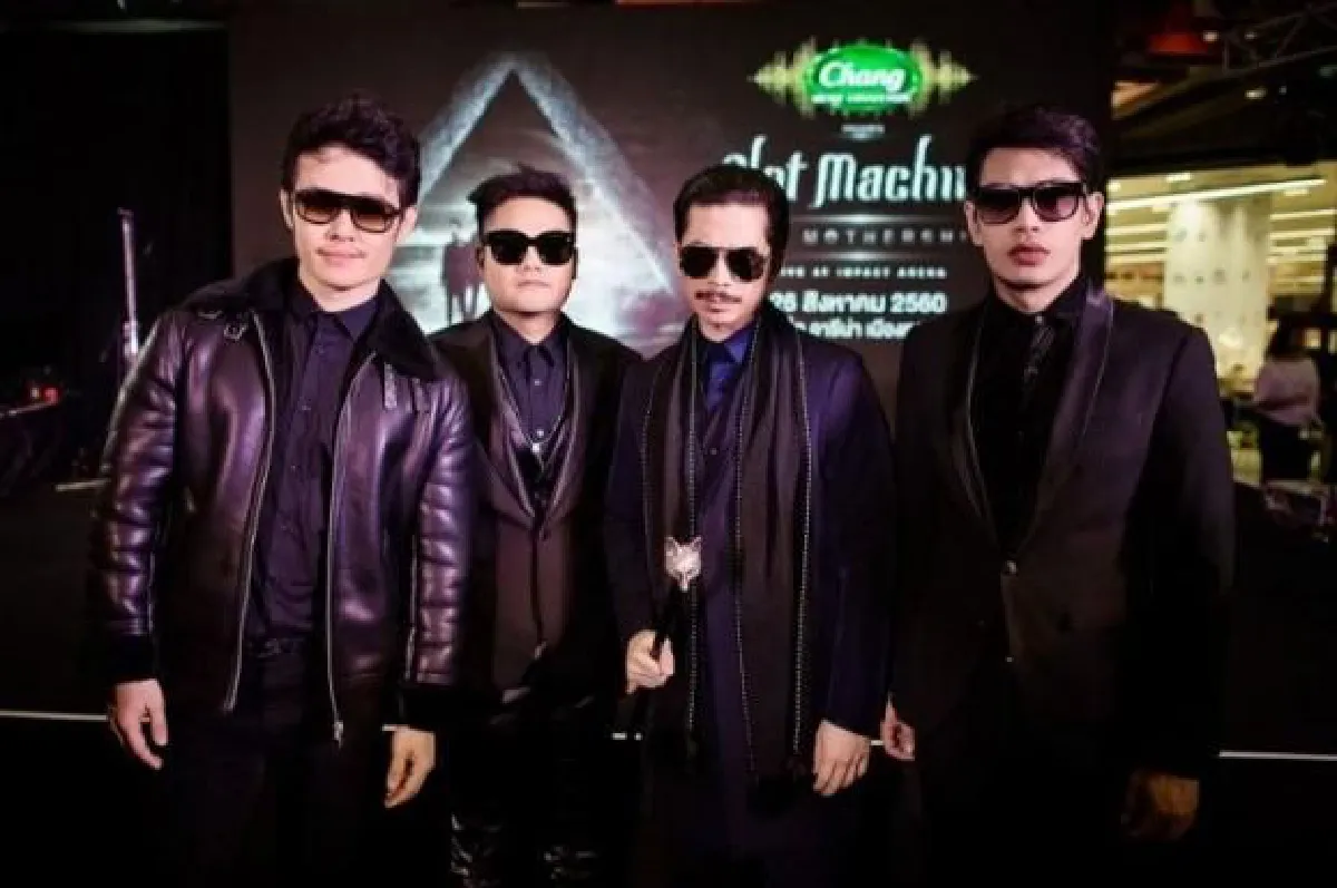 ชมคลิป! โปรดักชั่นอลังการเตรียมขึ้นยานแม่ไปมันส์กับ สล็อต แมชชีน