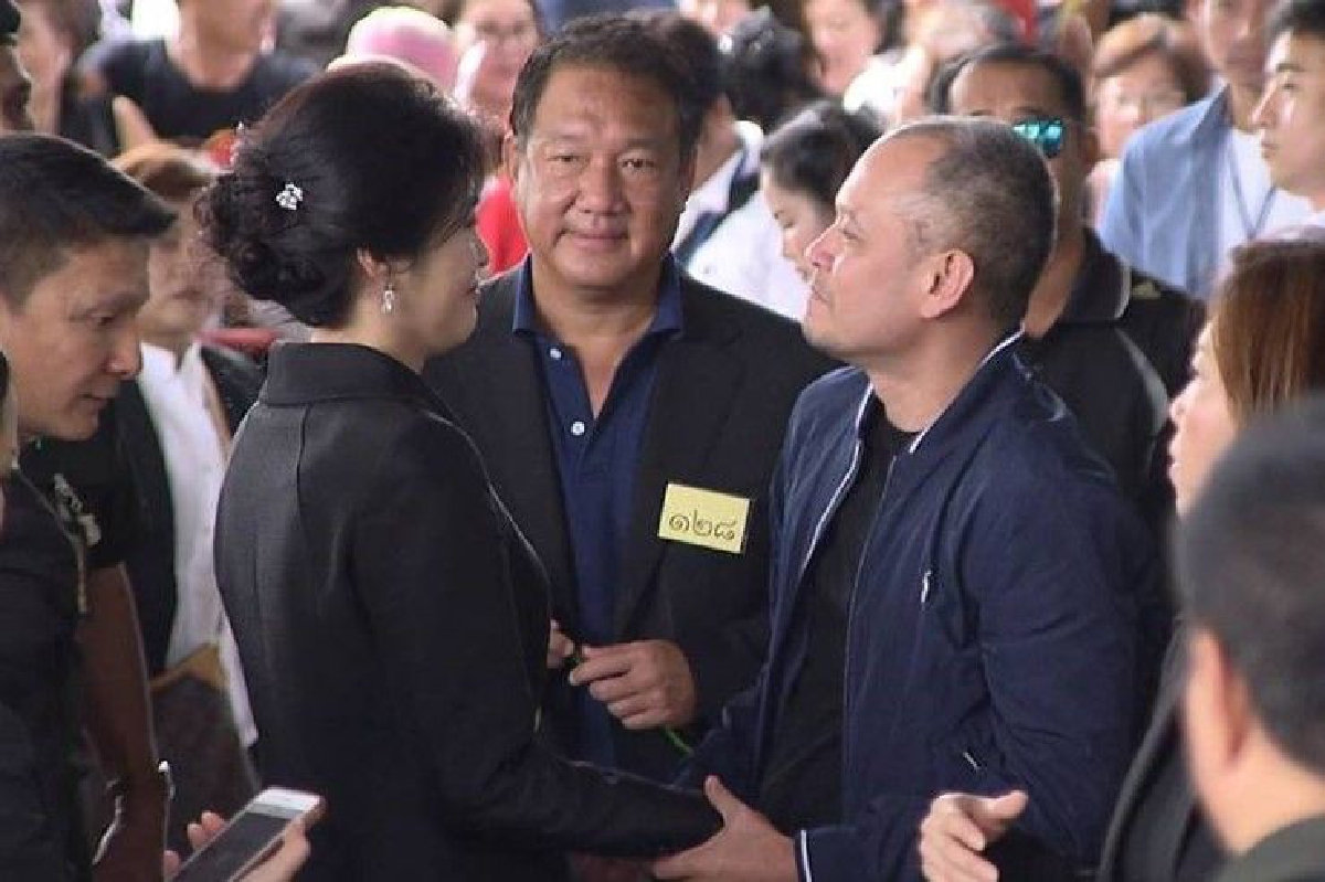 "เต้น" เห็นใจ "ปู" ไม่มาศาล บอกเคียงข้างให้กำลังใจเสมอ "เต้น" เห็นใจ "ปู" ไม่มาศาล บอกเคียงข้างให้กำลังใจเสมอ
