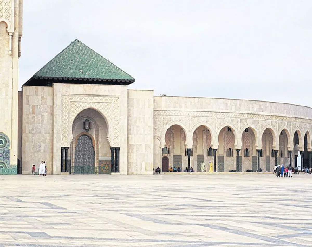 ฟ้าจรดทรายบนดินแดนในฝัน