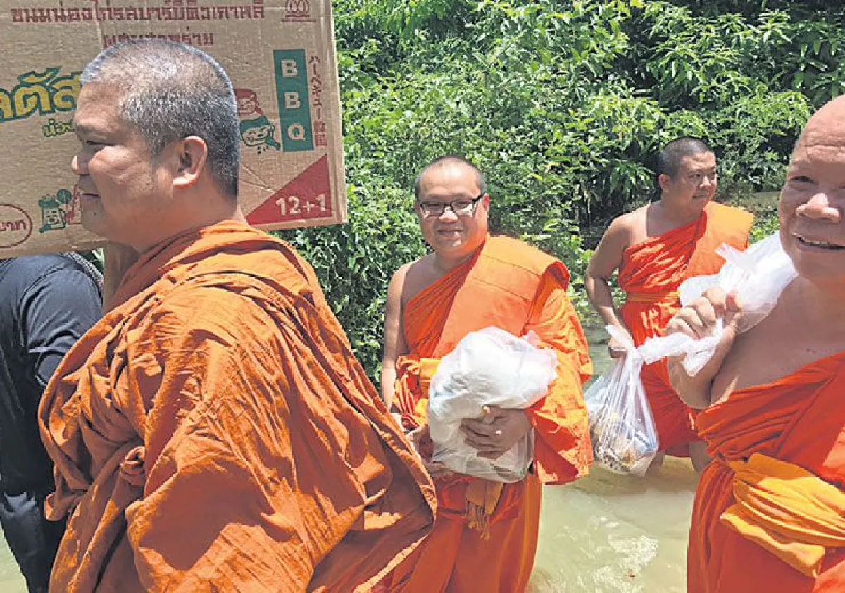 มจร วางแผน 3 ระยะช่วยน้ำท่วมอีสาน