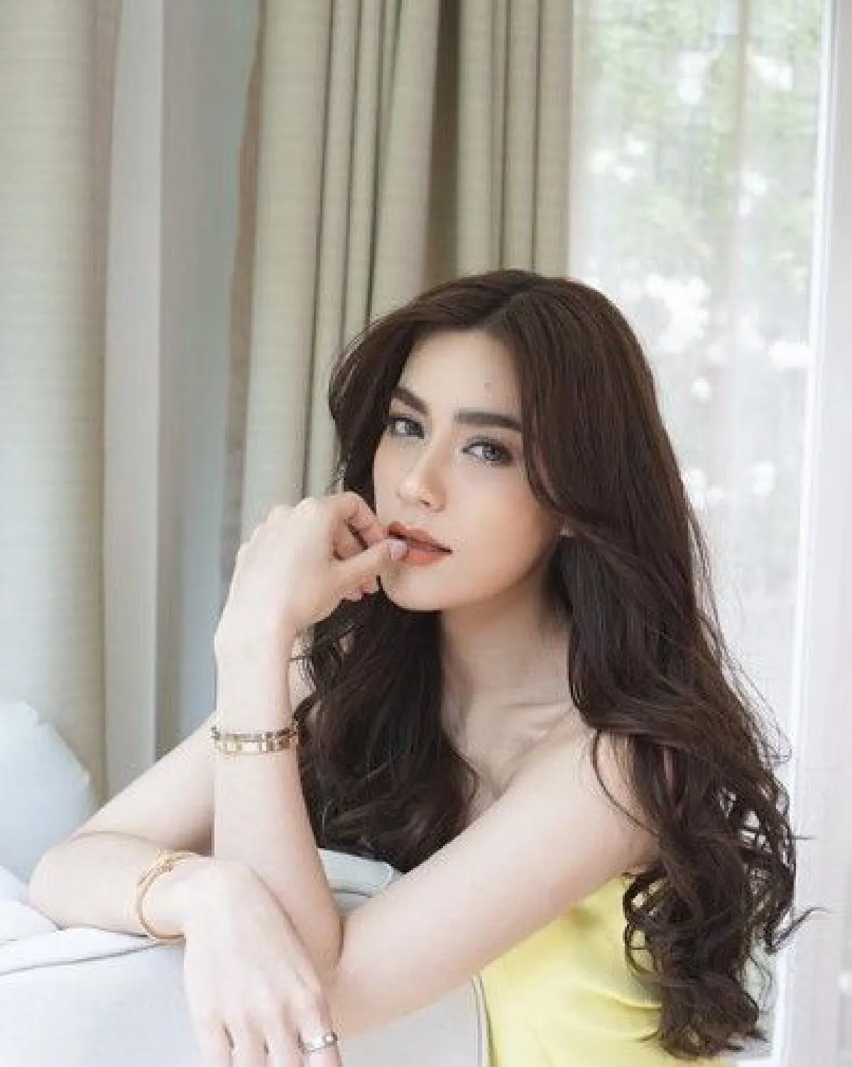 "คิมเบอร์ลี่" ควักเงิน 6 ล้าน ถอย "ปอร์เช่ มาคันน์" สีดำสุดงาม