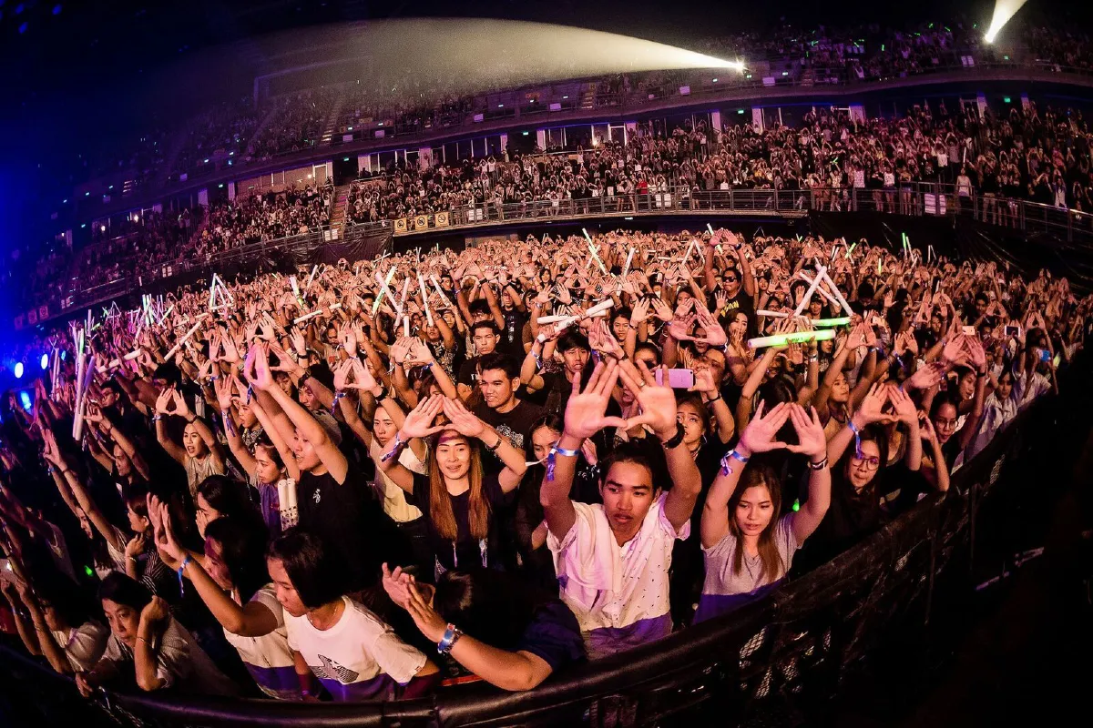 ยานแม่ของจริง! สล็อต แมชชีน จัดเต็มสุดพลังในคอนเสิร์ตใหญ่