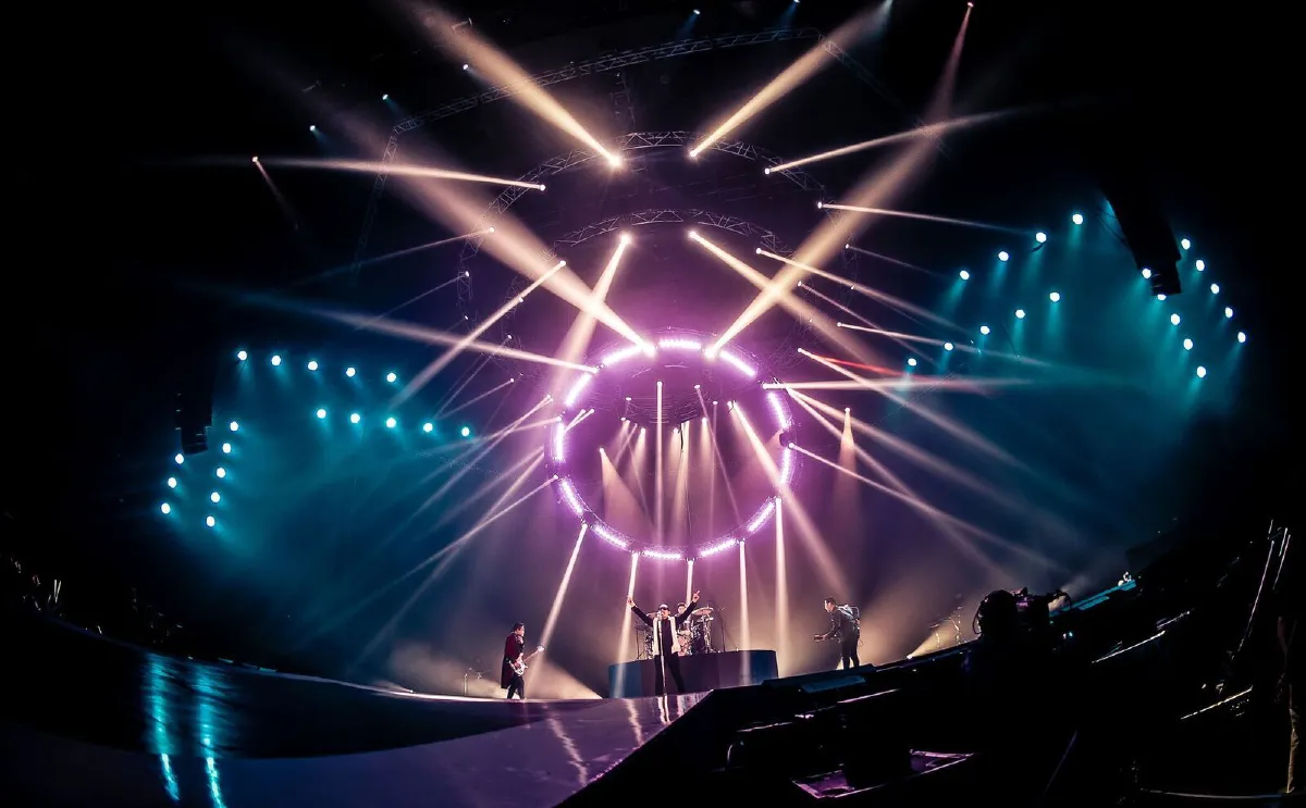 ยานแม่ของจริง! สล็อต แมชชีน จัดเต็มสุดพลังในคอนเสิร์ตใหญ่