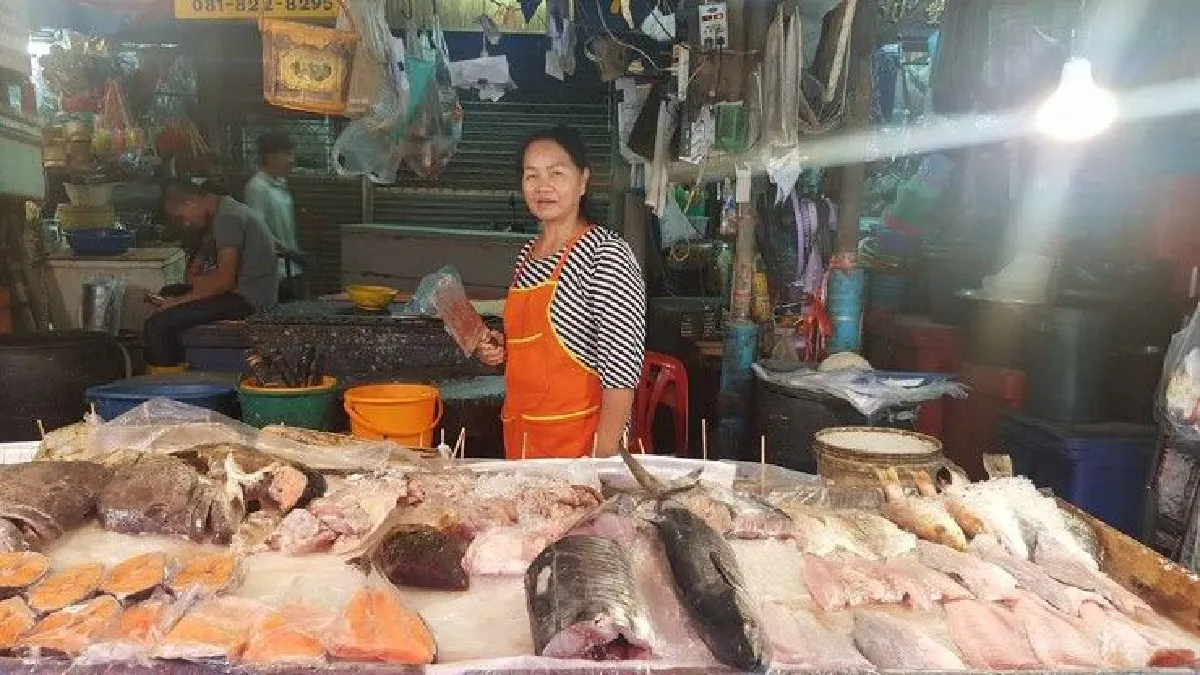 "จนกระจาย4.0" เมื่อรัฐบอกเศรษฐกิจดี เเต่พ่อค้าแม่ขายแทบไม่พอยาไส้