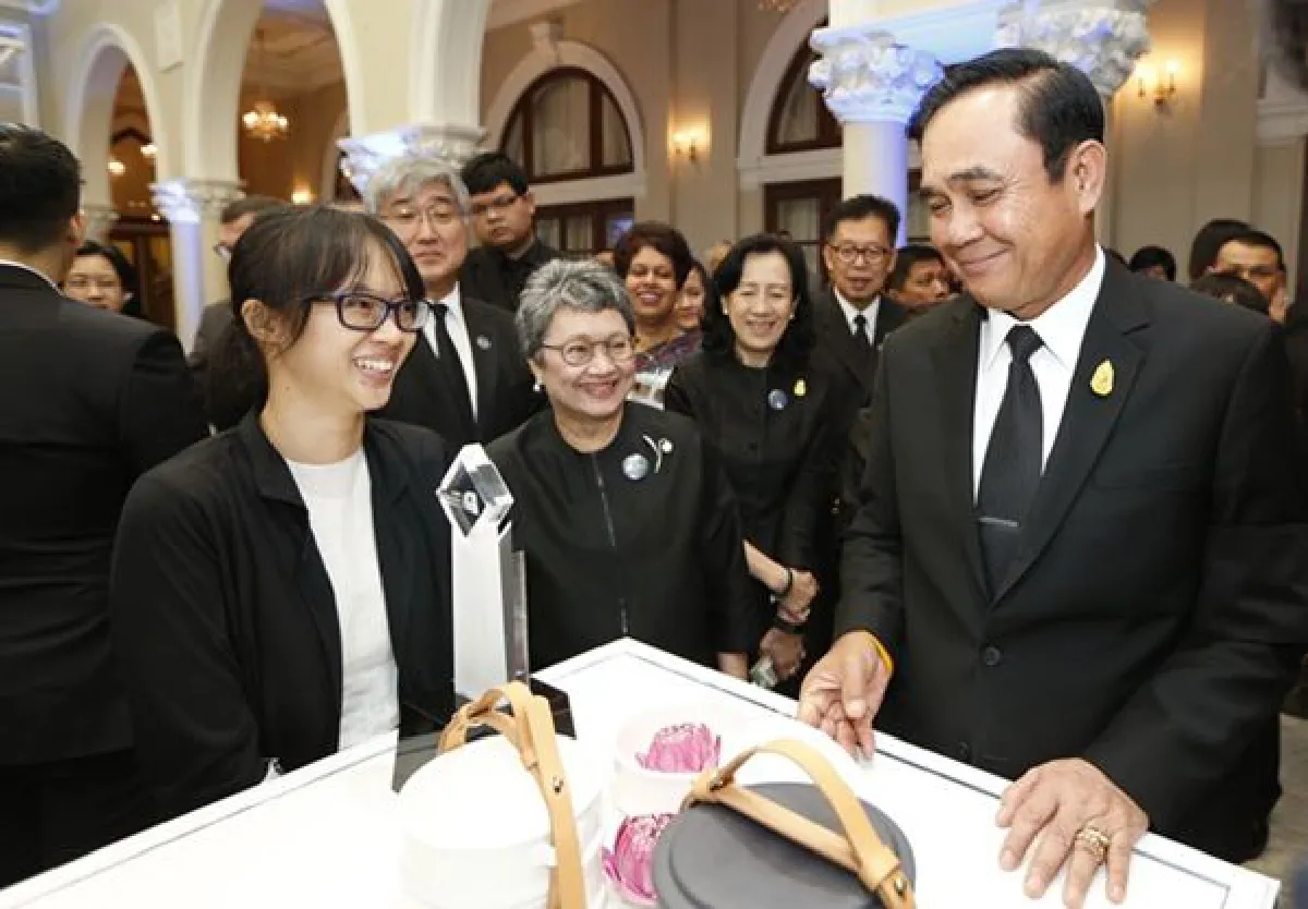 สมาร์ทเอสเอ็มอี –  ผงาด