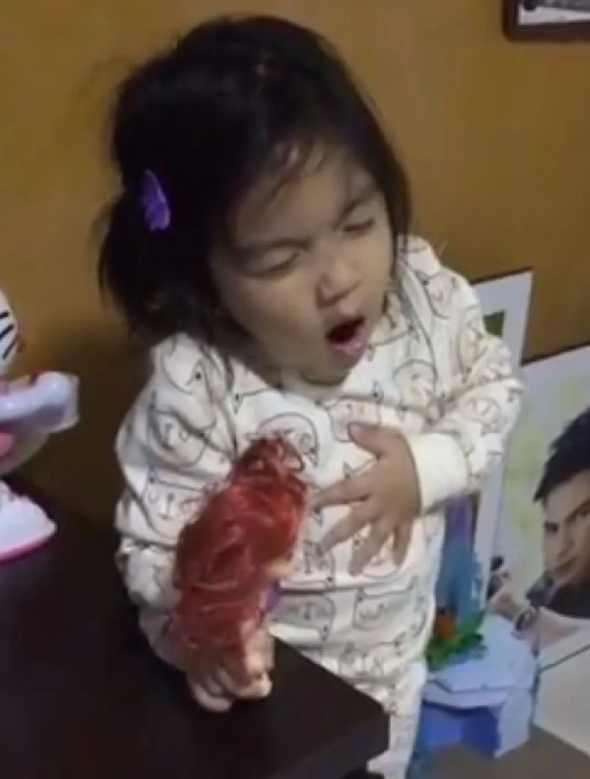 รวมช็อตเด็ดลูกดารา..เห็นแล้วฮาน้ำตาเล็ด