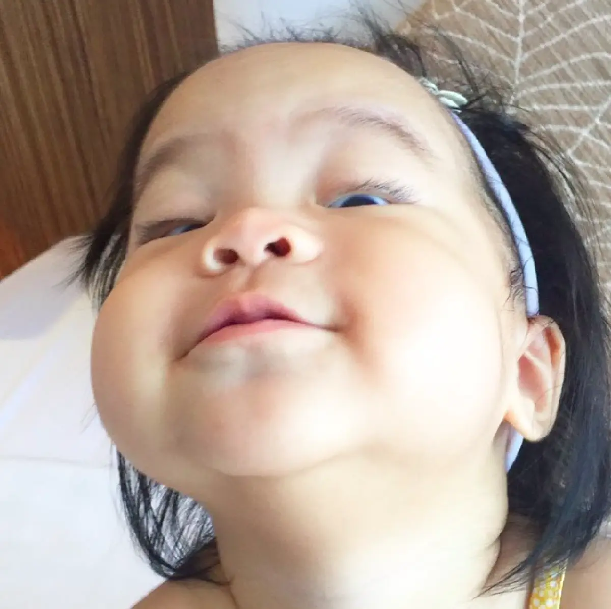 รวมช็อตเด็ดลูกดารา..เห็นแล้วฮาน้ำตาเล็ด