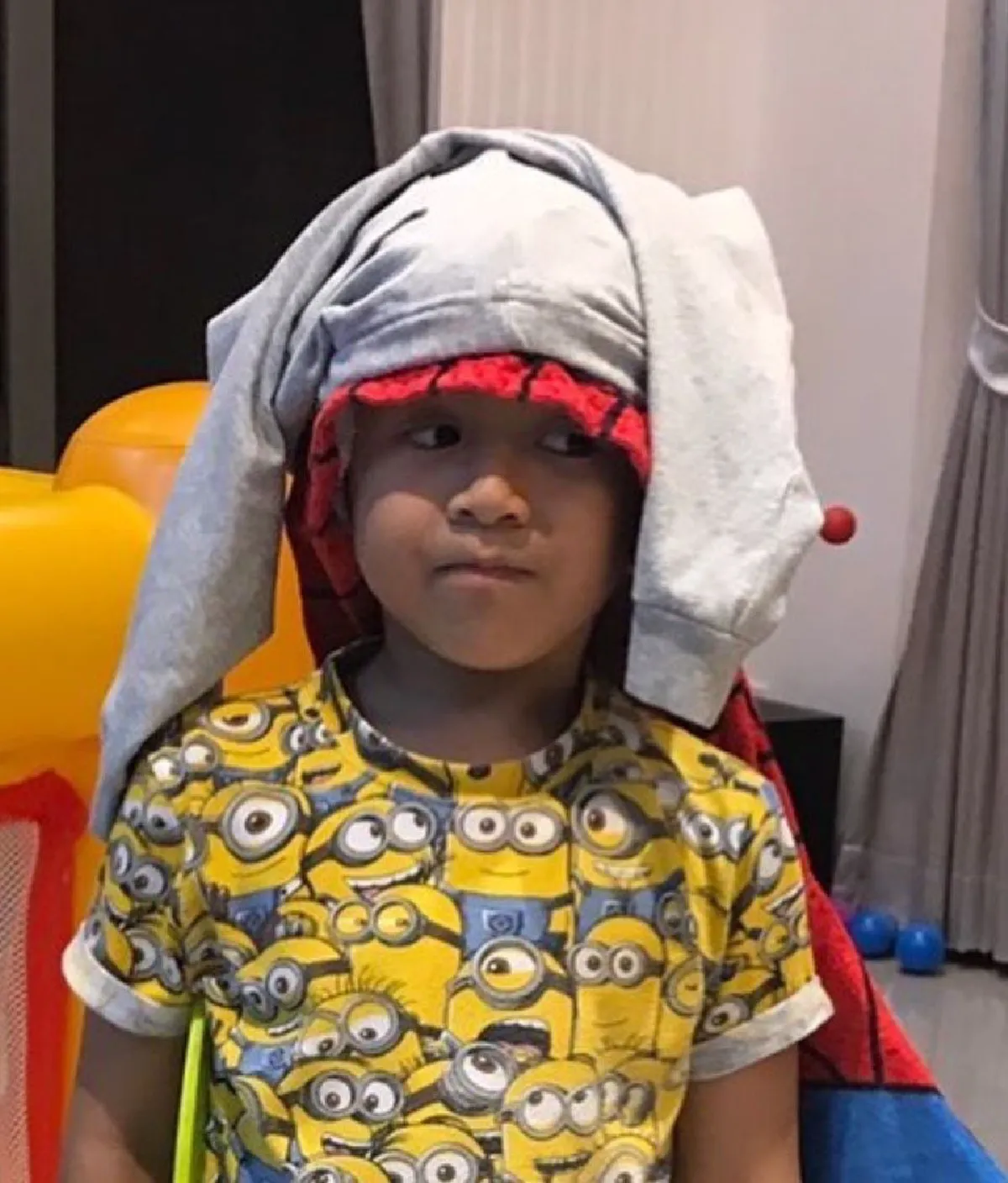 รวมช็อตเด็ดลูกดารา..เห็นแล้วฮาน้ำตาเล็ด