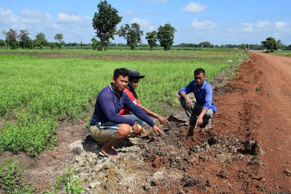 ชาวบ้านแฉผักชีโรยหน้านายกฯมาประปาไฟฟ้ามีครบ
