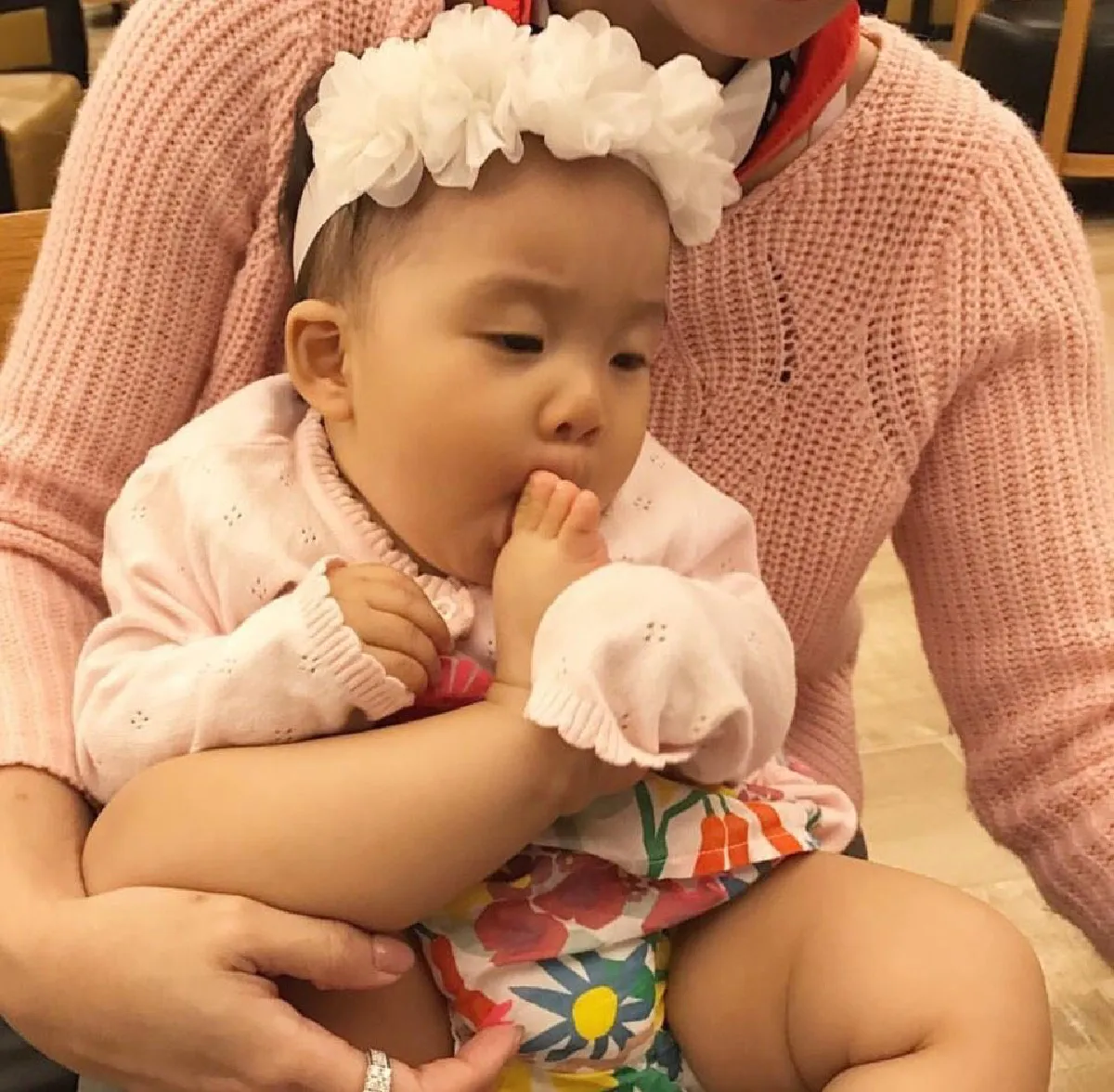 รวมช็อตเด็ดลูกดารา..เห็นแล้วฮาน้ำตาเล็ด